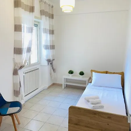 A Casa Di Alessio * לידו די אוסטיה